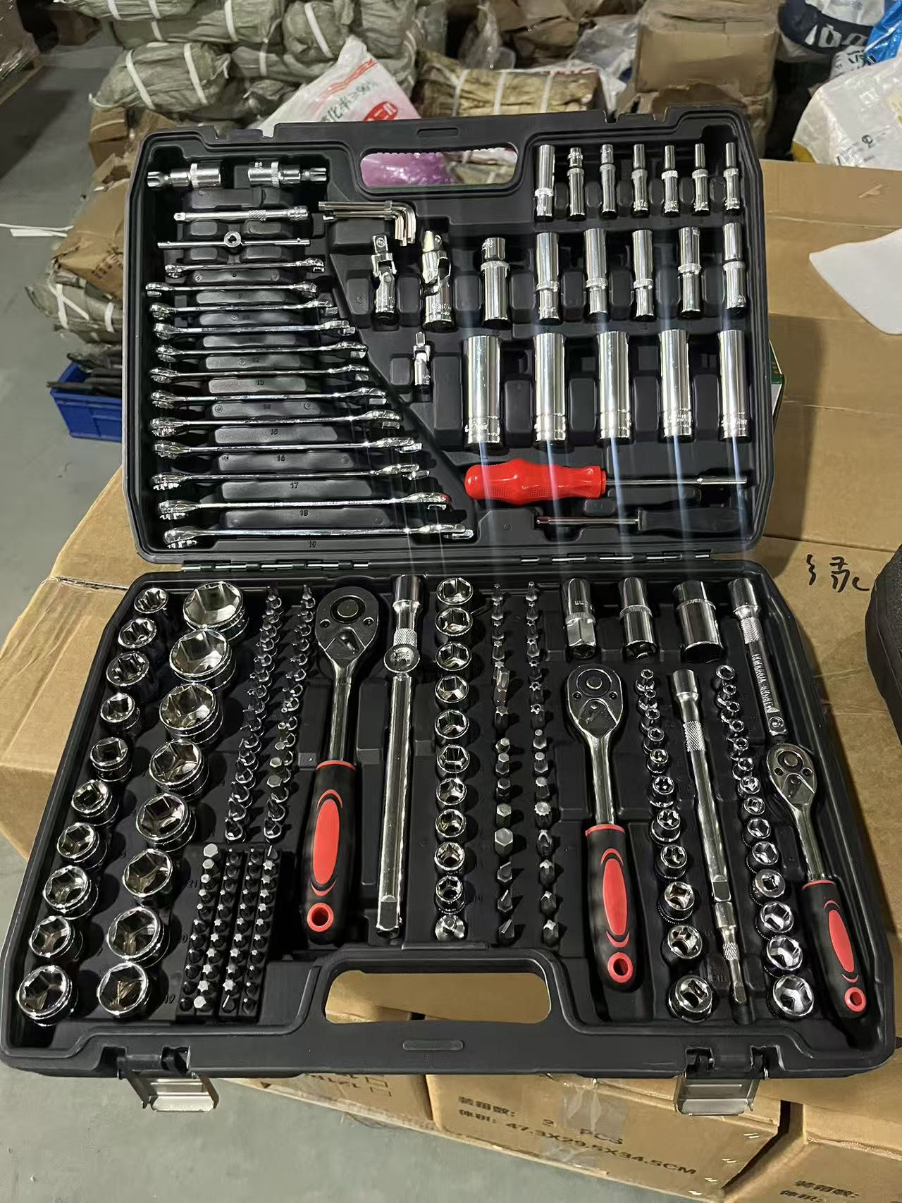 216-częściowy zestaw narzędzi  – Power Tools Set recenzja i cena
